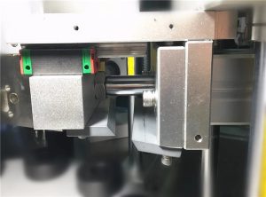 Ultraheli tihendav kosmeetikatorude täitmise masin